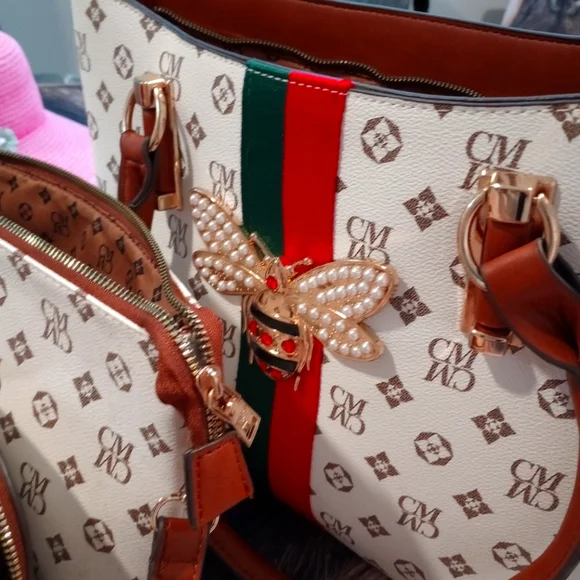 NWOT CM 4 piece set handbag - Picture 7 of 9